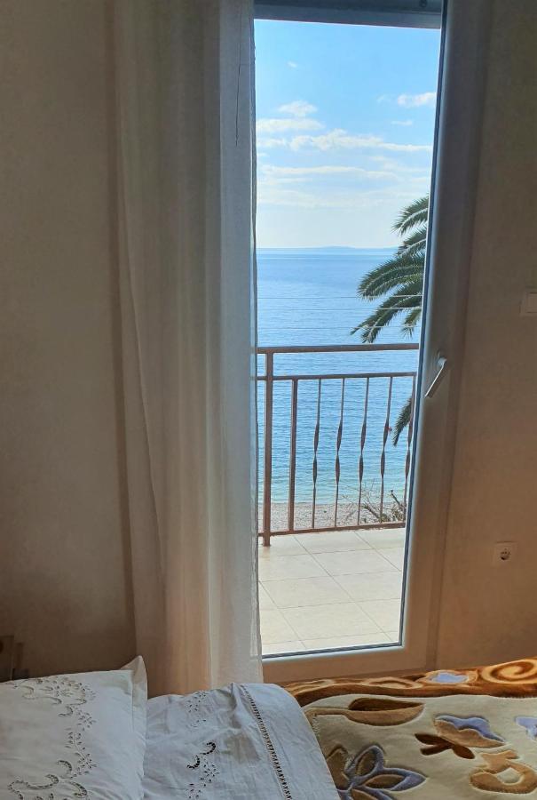 Adriatic Beach Suites Omiš Exteriör bild