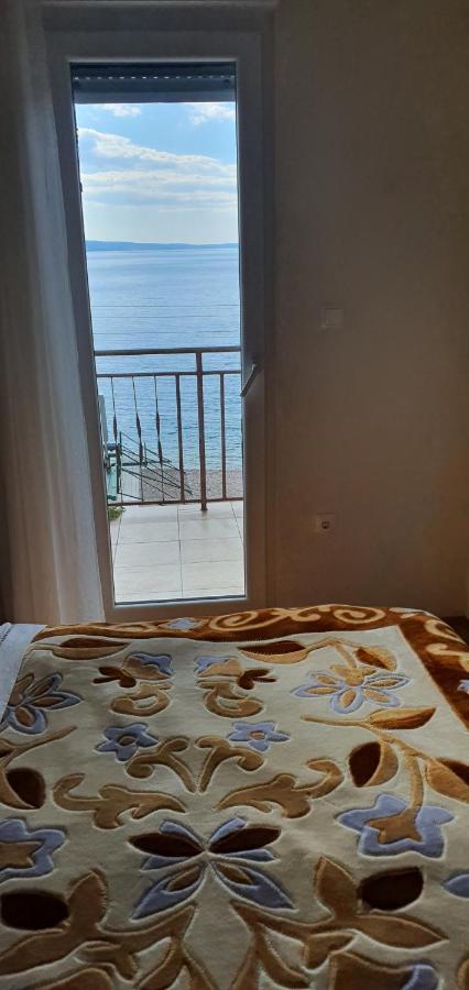 Adriatic Beach Suites Omiš Exteriör bild