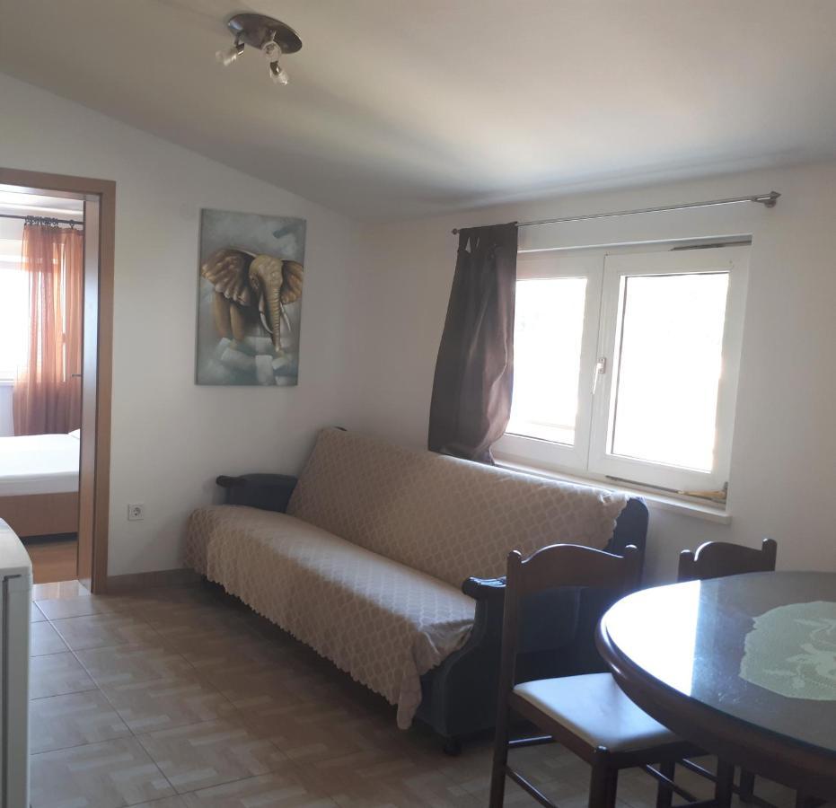 Adriatic Beach Suites Omiš Exteriör bild