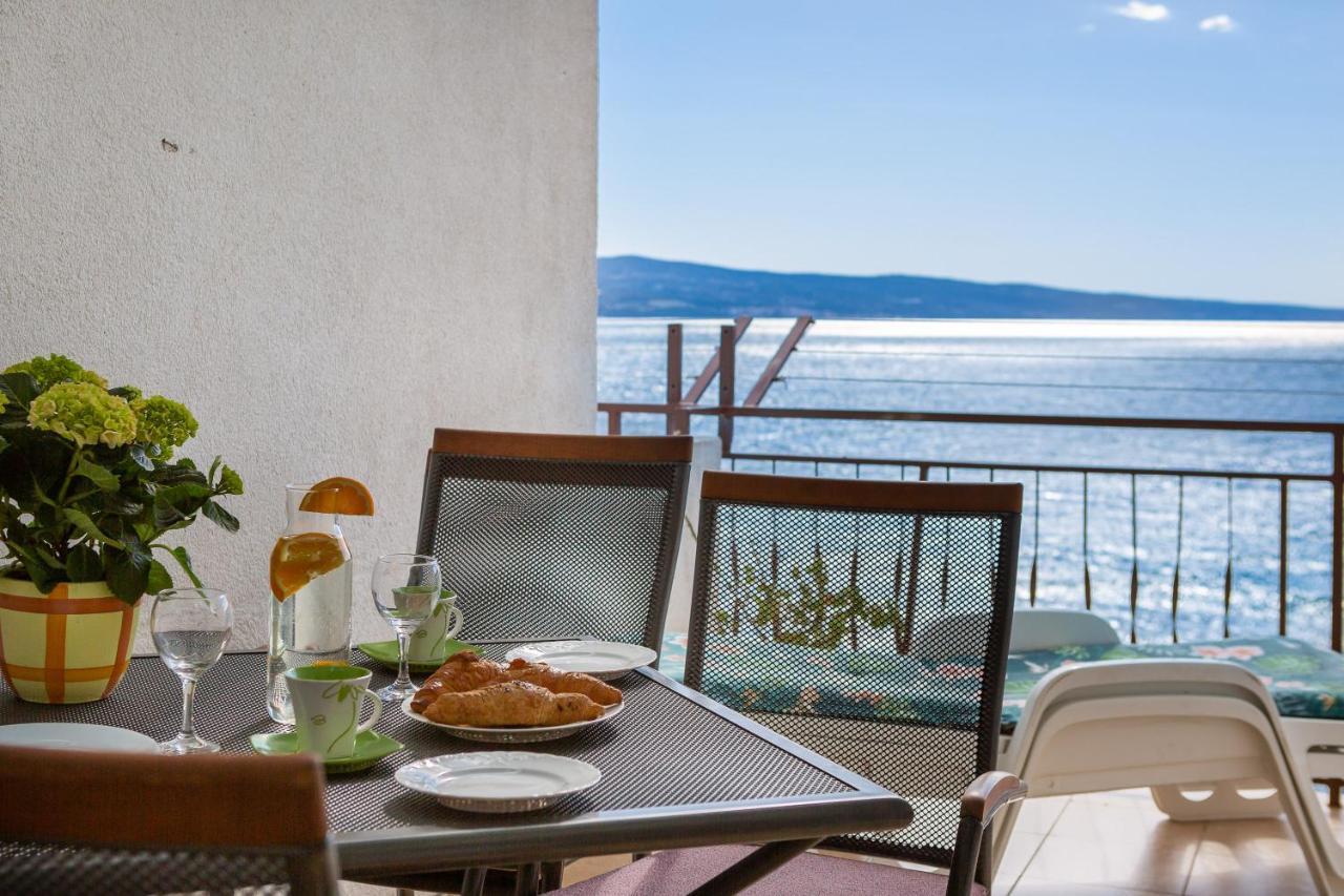 Adriatic Beach Suites Omiš Exteriör bild