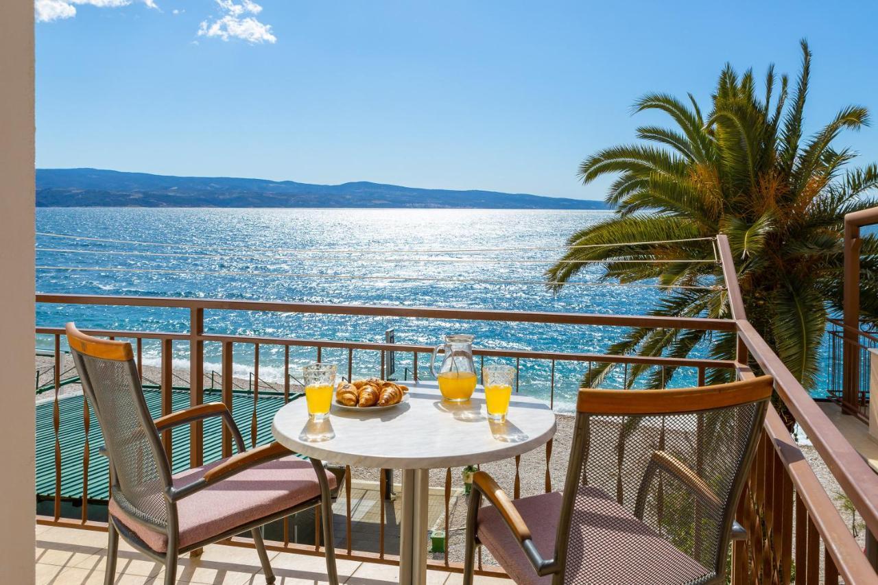 Adriatic Beach Suites Omiš Exteriör bild