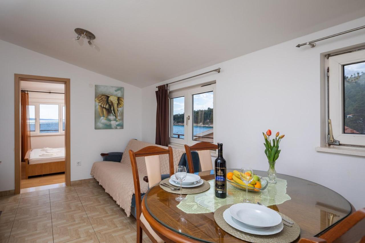 Adriatic Beach Suites Omiš Exteriör bild
